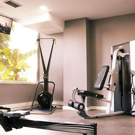 Coral & - Adults Only 4*