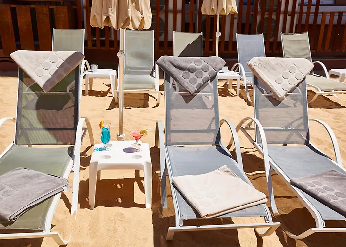 Coral & - Adults Only Hotel