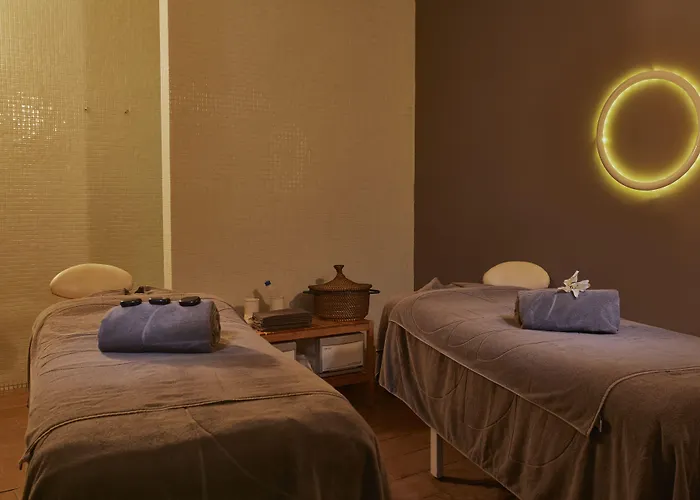 Coral & - Adults Only Hotel